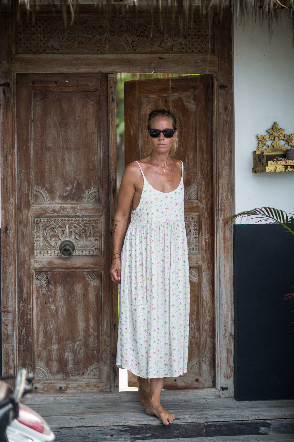 Easy Sunday  Millfleurs White