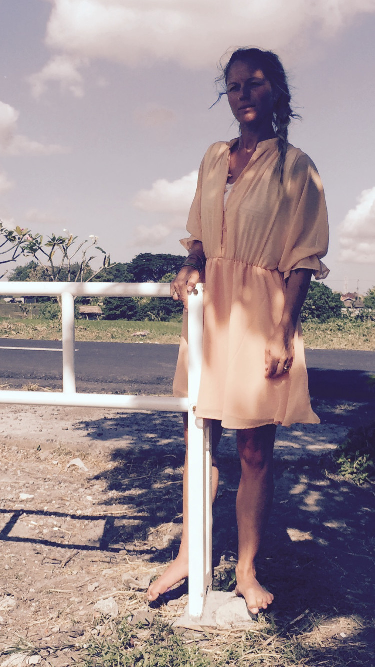 Dress Prerenan Apricot-Sand SUPERSALE!