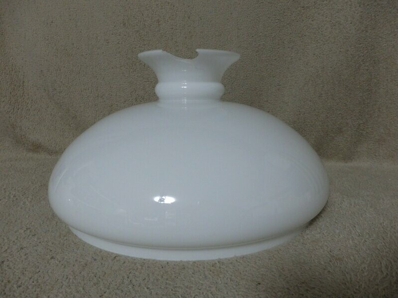 Alter antiker Vestaschirm Weiß, Glas Lampenschirm, Opalglas, Ø 338 mm Petroleumlampe