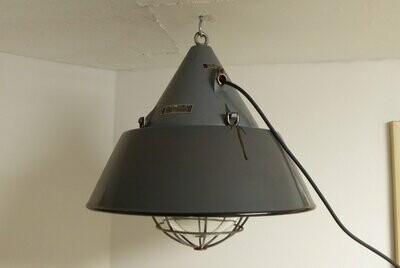 Alte Adolf Schuch KG Industrielle Fabriklampe Bunkerlampe Werkstattlampe Industrialstyle
