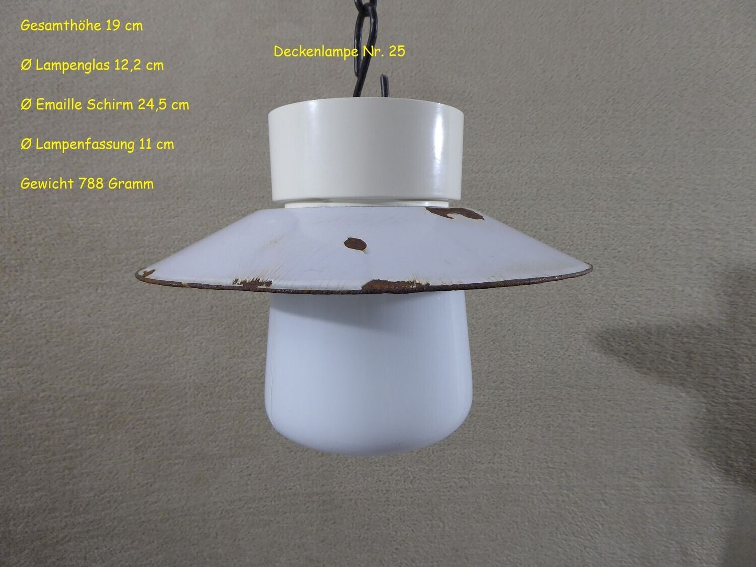 Alte Glaskolbenlampe Stalllampe Kugellampe E27 Lampe