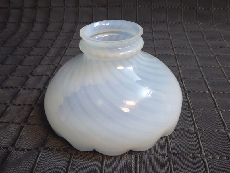 Jugendstil Lampenglas Lampenschirm Glasschirm Weiß Opalglas Ersatzglas Tulipe
