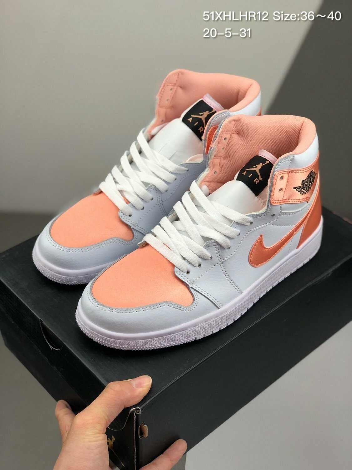 JORDAN 1 MID DONNA