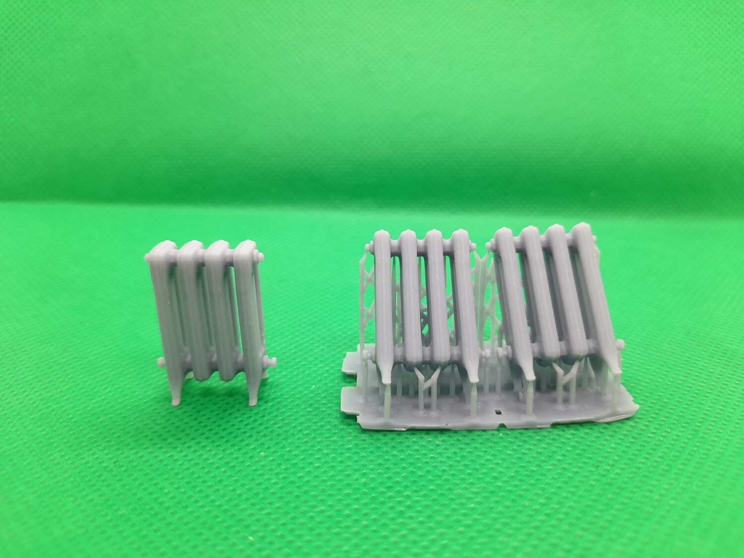 1/35 Free Standing Radiators (small)