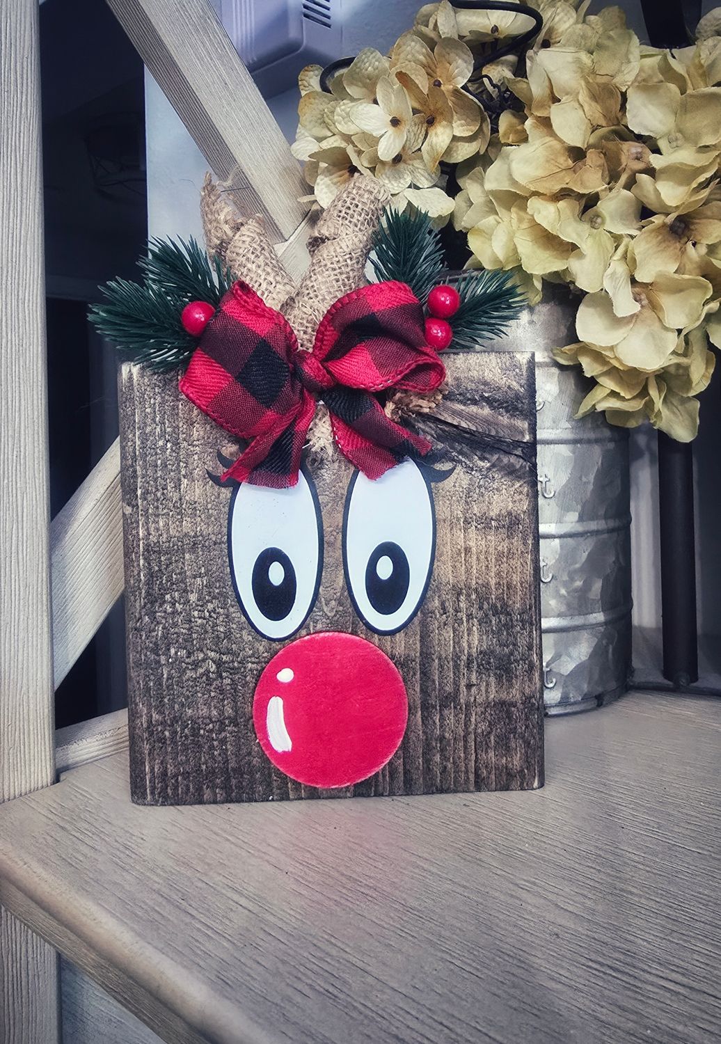 Small Reindeer - Red Bow 