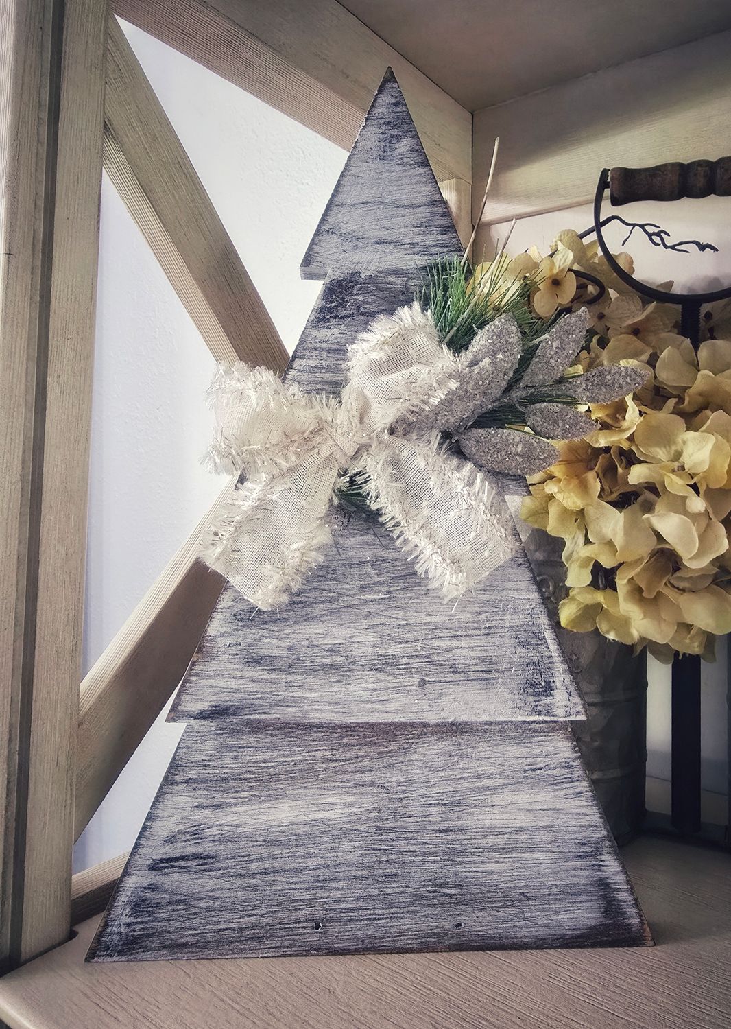 Large Rustic Tree W