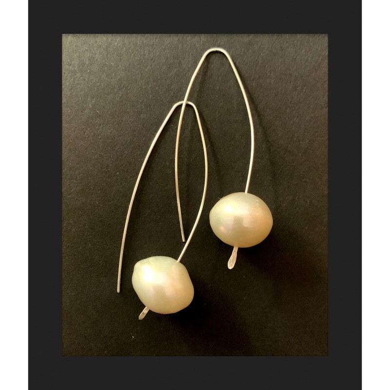Simple Pearl Drop Earrings
