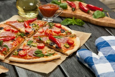 Pizza mit Salami