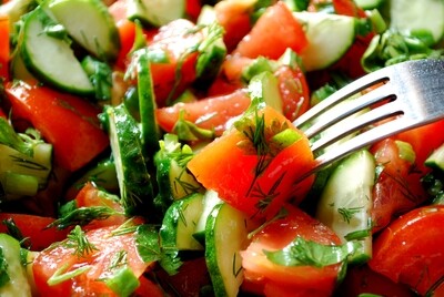Salat Cetrioli con Pomodori