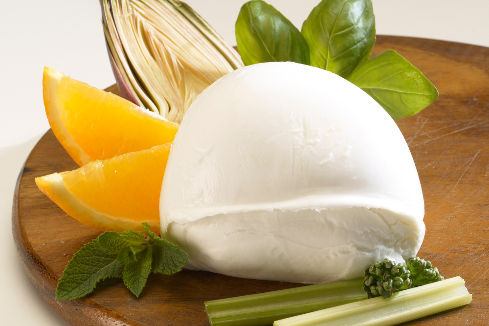 Büffel Mozzarella mit Rucola und Pizzabrot
