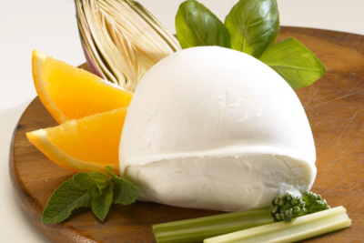 Büffel Mozzarella mit Rucola und Pizzabrot