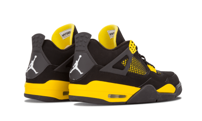 Air Jordan 4 Retro ‘Thunder’