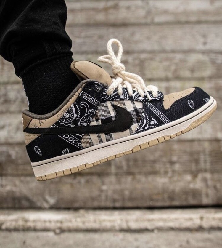 Nike Dunk X Travis Scott