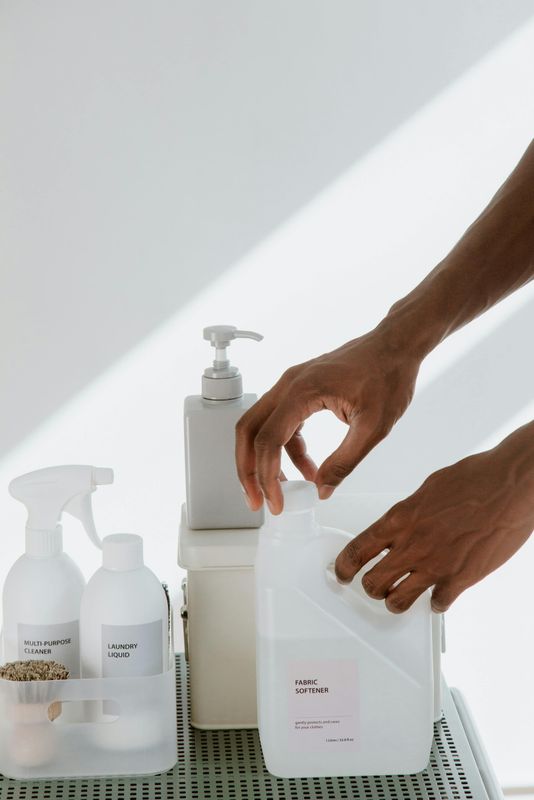 PRODUCTOS DE LIMPIEZA Y AROMATIZANTES