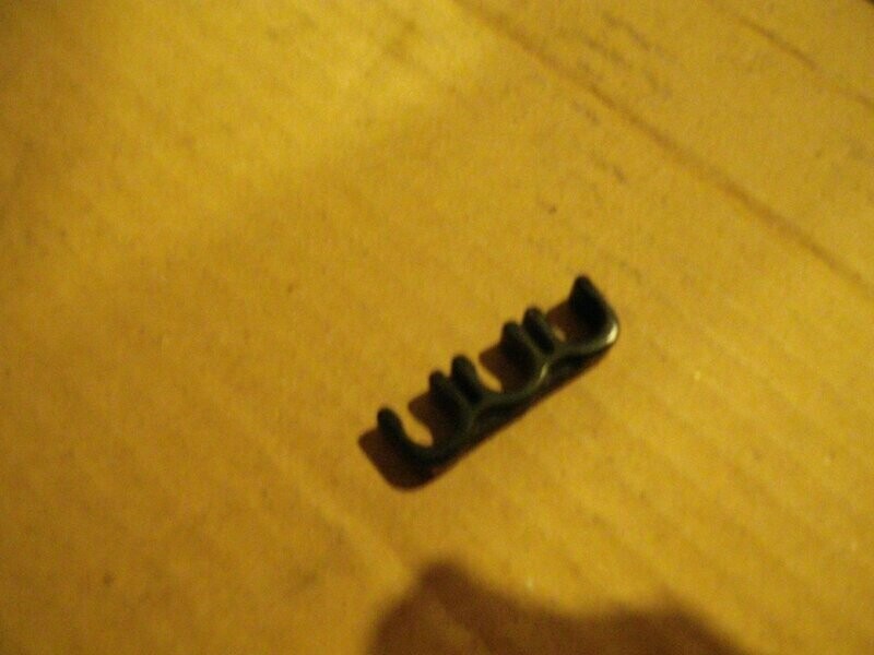Halter für Zündkabel Verbinder 3er