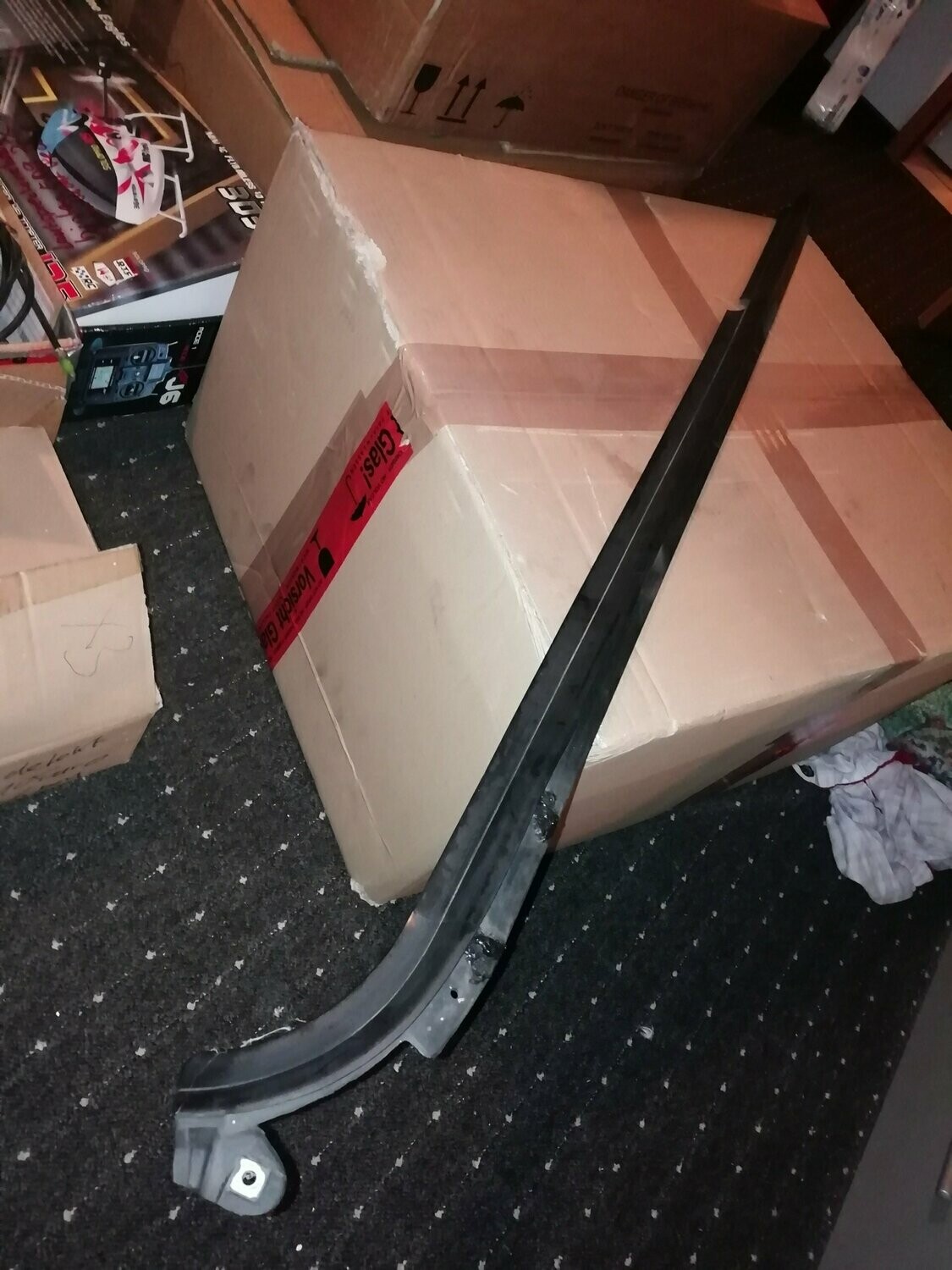 Fensterleiste Schachtleisten Delsol EG2 EH6 links an Tür, sz s1