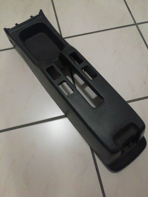 Mittelkonsole hinten unten  EJ EK x16