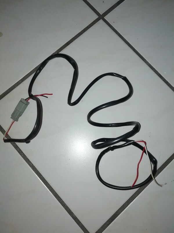 Kabel mit Stecker für drittes Bremslicht  Rückleuchte K1