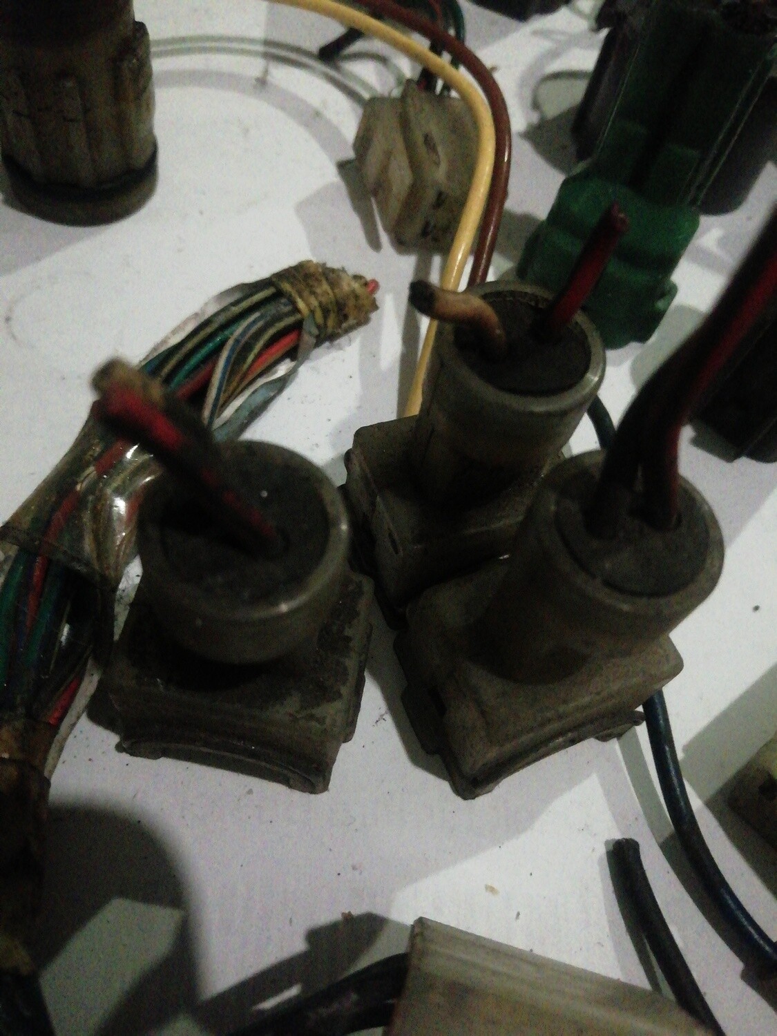 Stecker für Einspritzdüsen.  3x ED Obd0