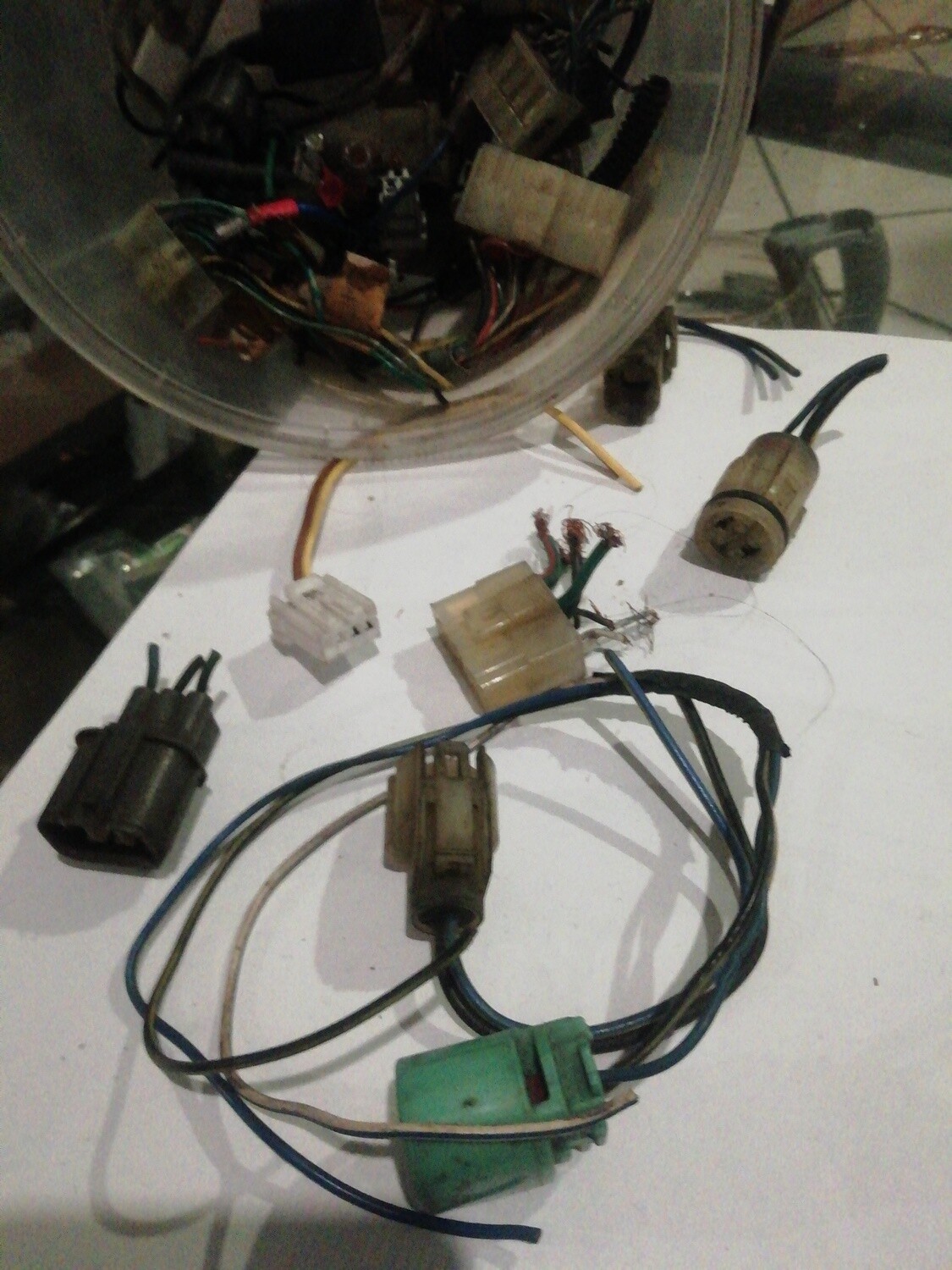 Stecker Motorraum v. Kabelbaum diverse z. B Lichtmaschne obd2.