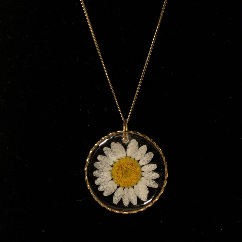 Collar Dorado margarita blanca
