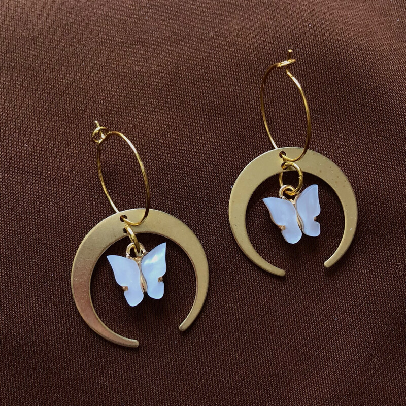 Pendientes Luna y Mariposas Blancas