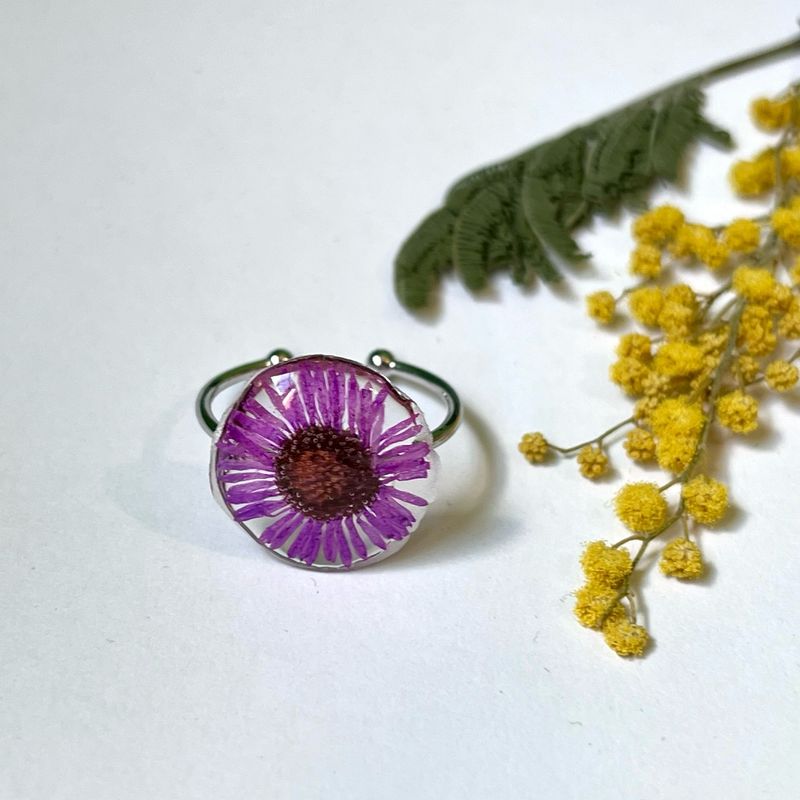 Anillo margarita morada
