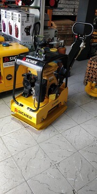 REVERSIBLE PLATE COMPACTOR. Plate Size: 24x16"