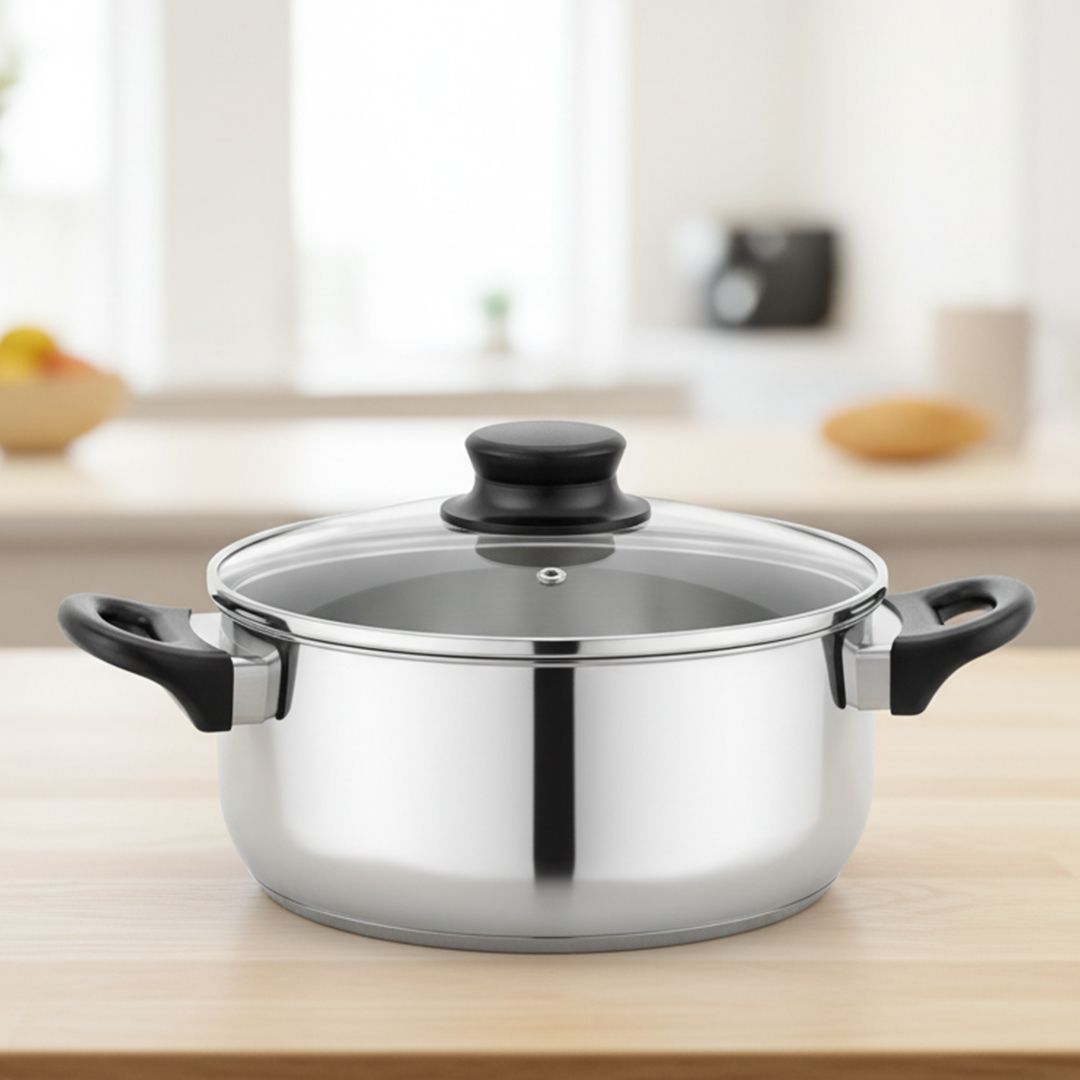 Stainless Steel Cooking Pot with Glass Lid.  3 ltr