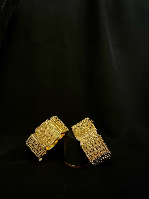 Amira Bangle