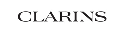 schwarzes Logo mit Schriftzug ,,Clarins"