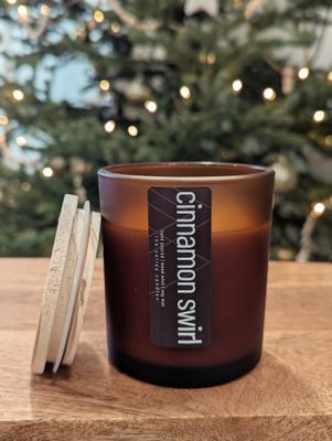 cinnamon swirl - frosted amber