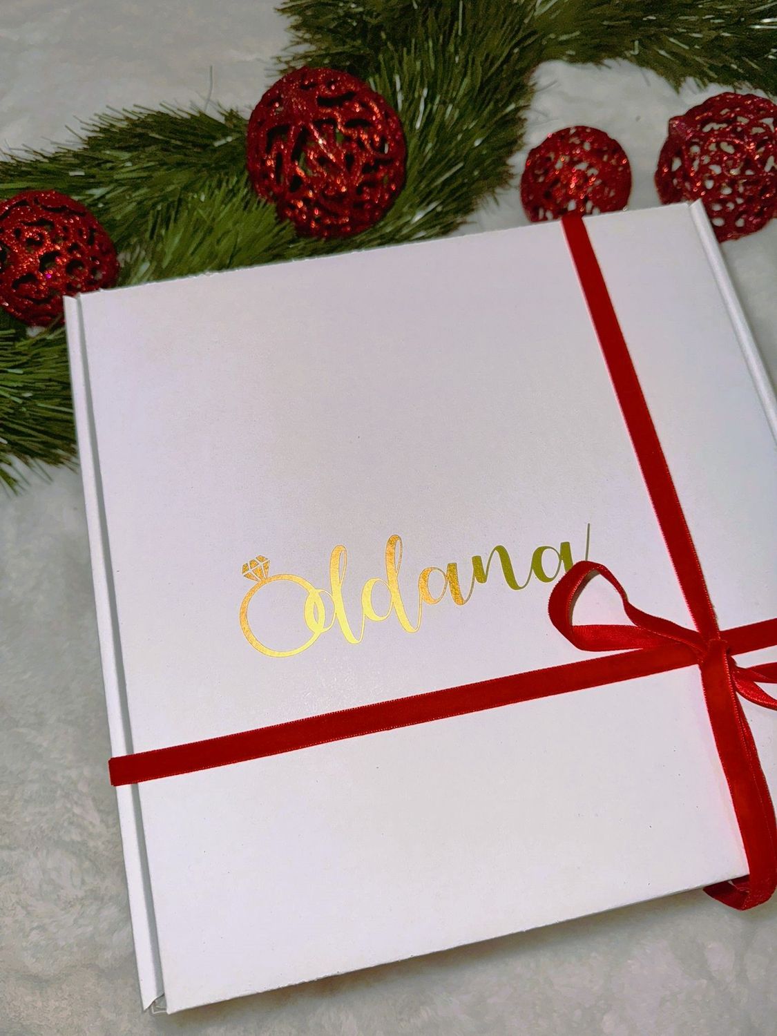 BOŽIČNI PAKET - ODDANA ✨ + DARILO? BOŽIČNI PAKET - ODDANA ✨ + DARILO?