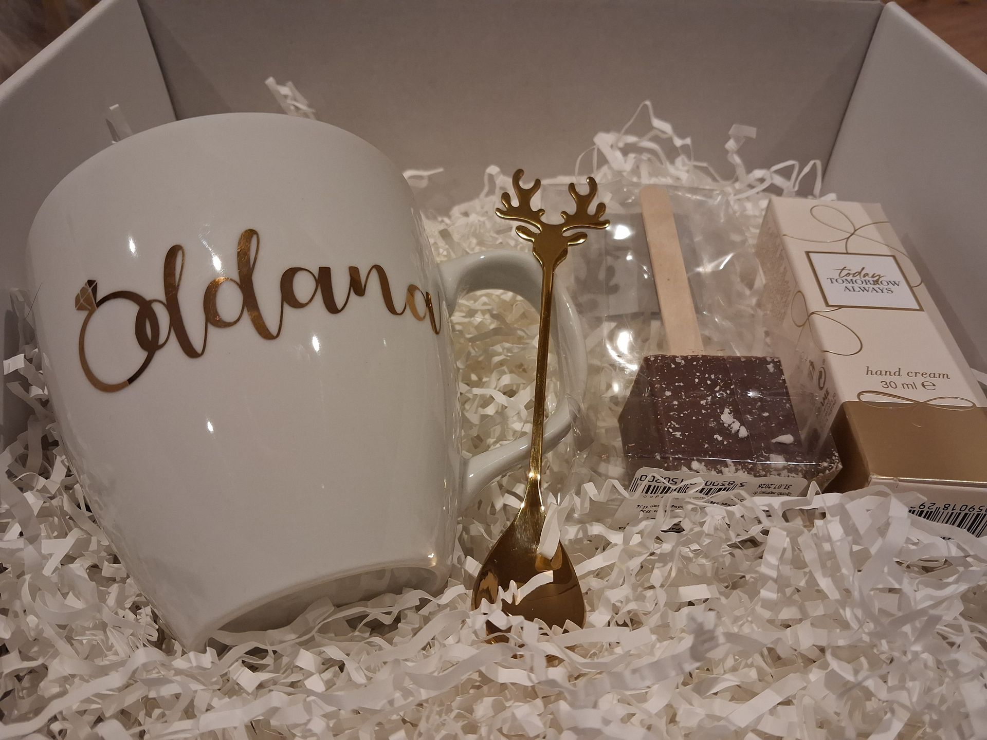 BOŽIČNI PAKET - ODDANA ✨ + DARILO?