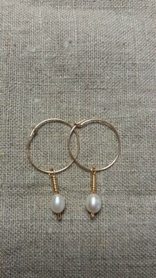A Elusa , Boucles anneaux avec perles