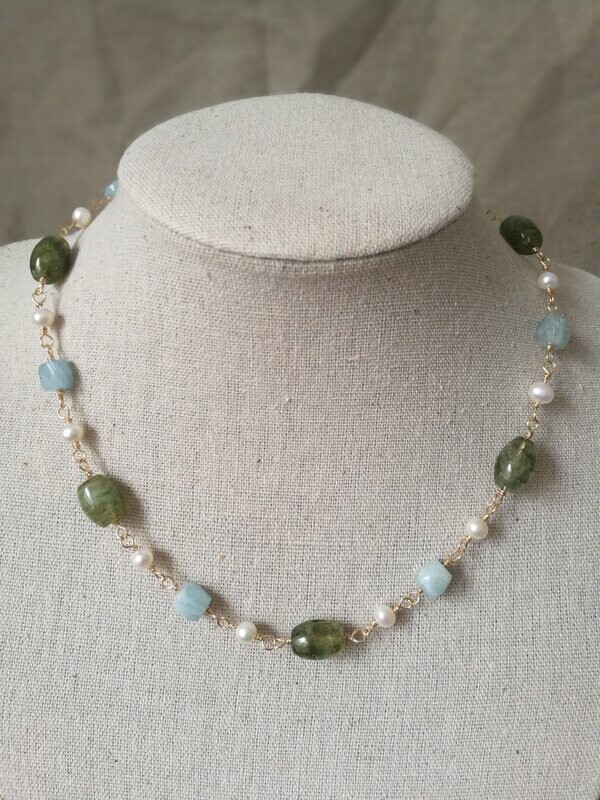 A Londinium, collier tricolore