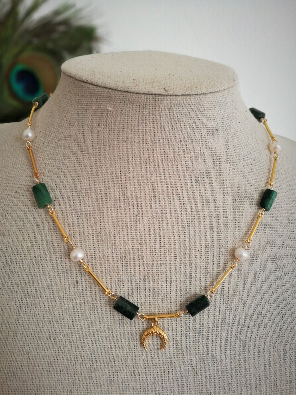 A Pompei , Collier avec intercalaires barres