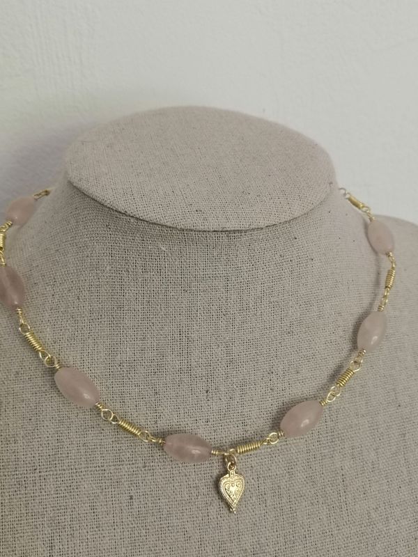 A Nemausus (variation), collier maillons et  Quartz rose