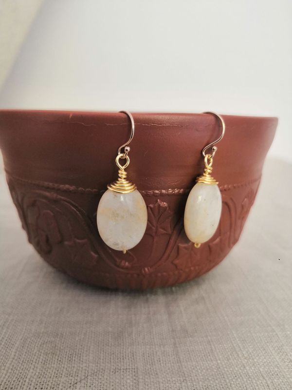 A Nemausus, boucles simple en Jade topaze