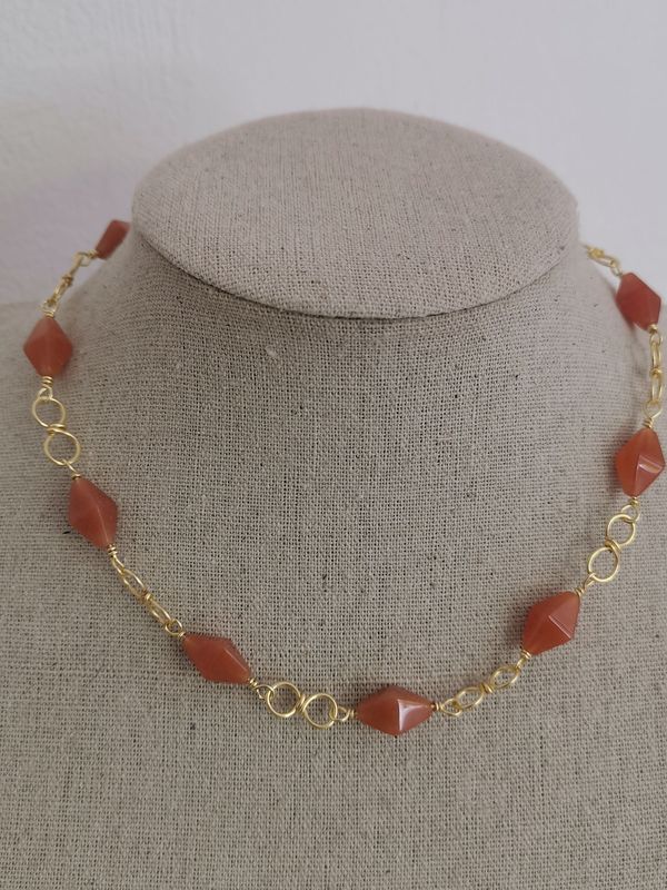 A Vasio, collier en Aventurine rouge