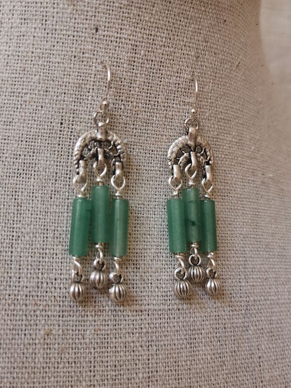 A Vasio, pendants d'oreille lunule en Aventurine verte
