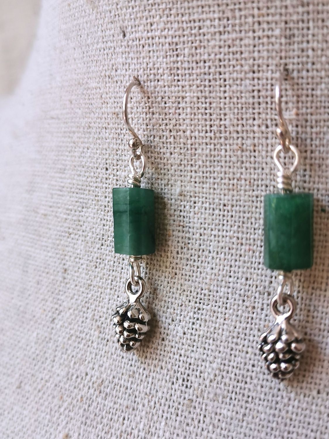 A Vasio, pendants d'oreille simple en Emeraude