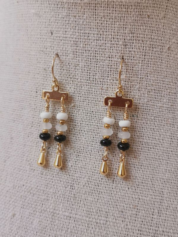 A Vasio, boucle d'oreille double pendants en Jade et Onyx