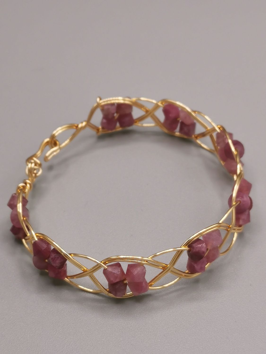 Bracelet tressé fleurs Rubellite