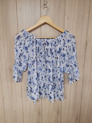 Bluse mit Volants Blumen blau - Größe 38