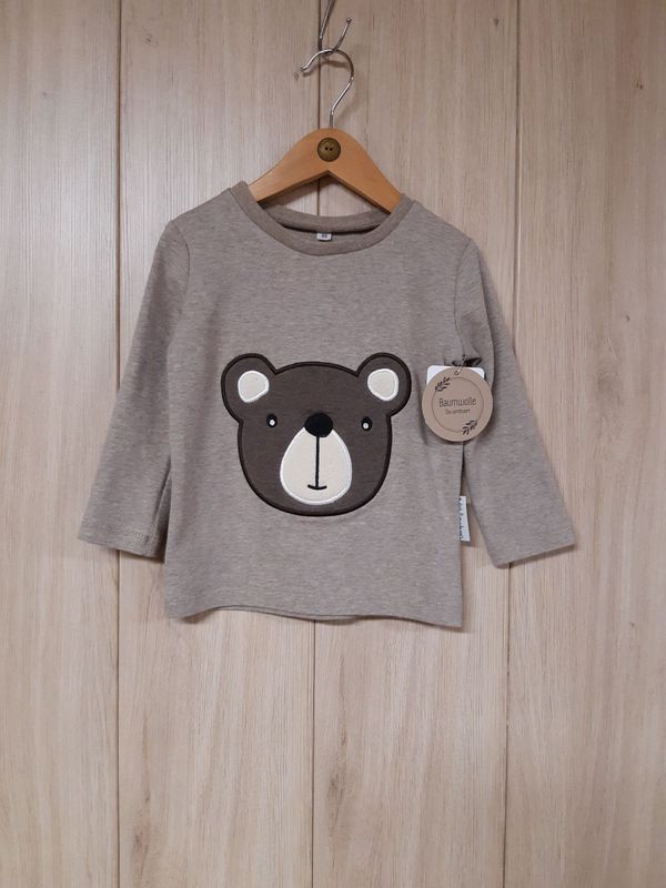 besticktes Langarmshirt Bär - Größe 86 besticktes Langarmshirt Bär - Größe 86