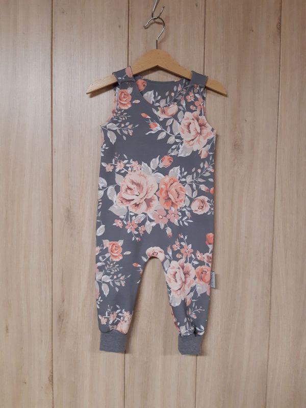 Jumper Rosen altrosa/grau - verschiedene Größen Jumper Rosen altrosa/grau - verschiedene Größen