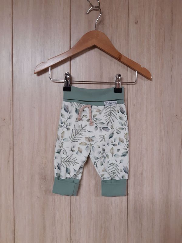 Pumphose Blätter blassgrün - verschiedene Größen Pumphose Blätter blassgrün - verschiedene Größen