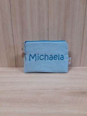 Individuell besticktes Täschle - verschiedene Farben & Größen Individuell besticktes Täschle - verschiedene Farben & Größen