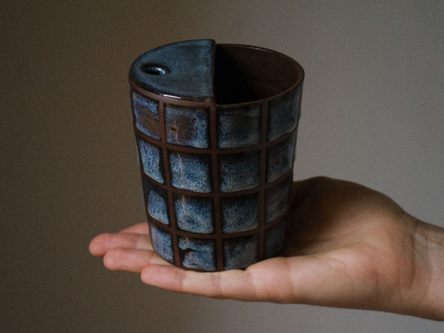 CHECKERED travel cup